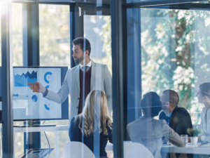 8-steps-for-successful-crm-implementation-guide